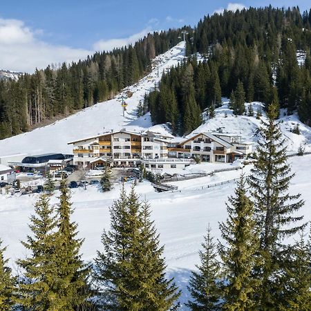 Hotel Costes Corvara In Badia Luaran gambar